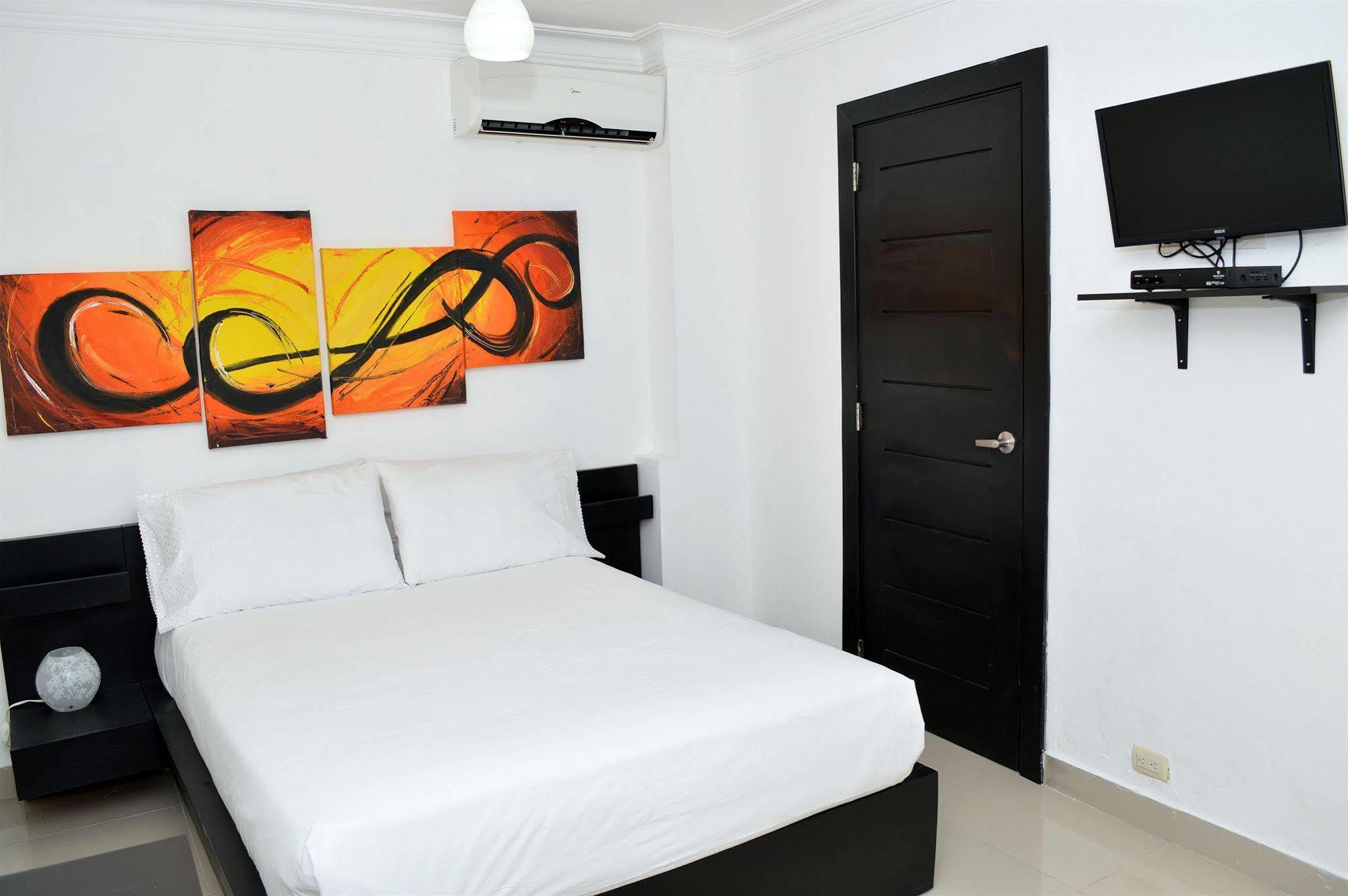 Hotel Merey Santo Domingo Exterior photo