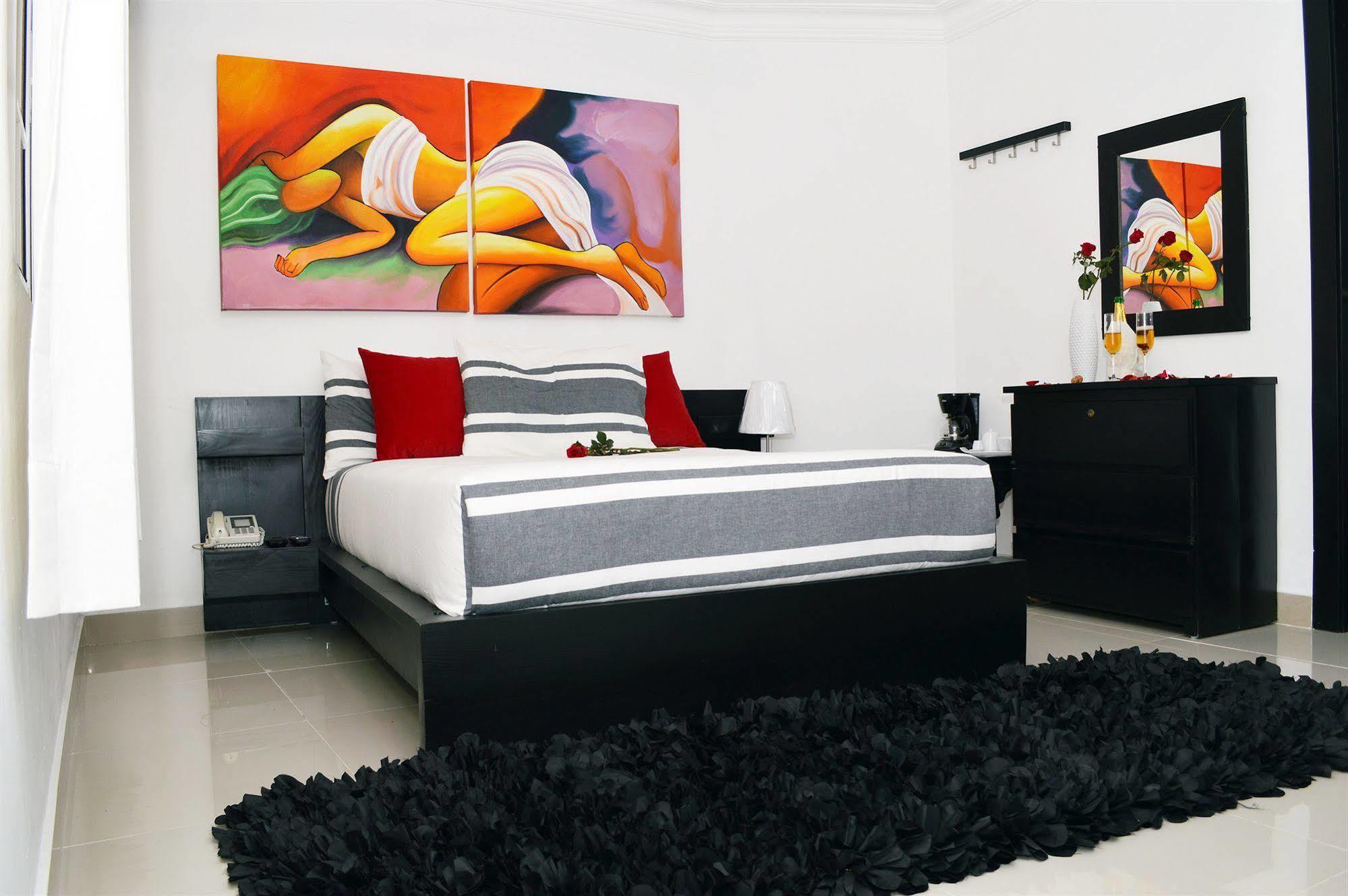 Hotel Merey Santo Domingo Exterior photo
