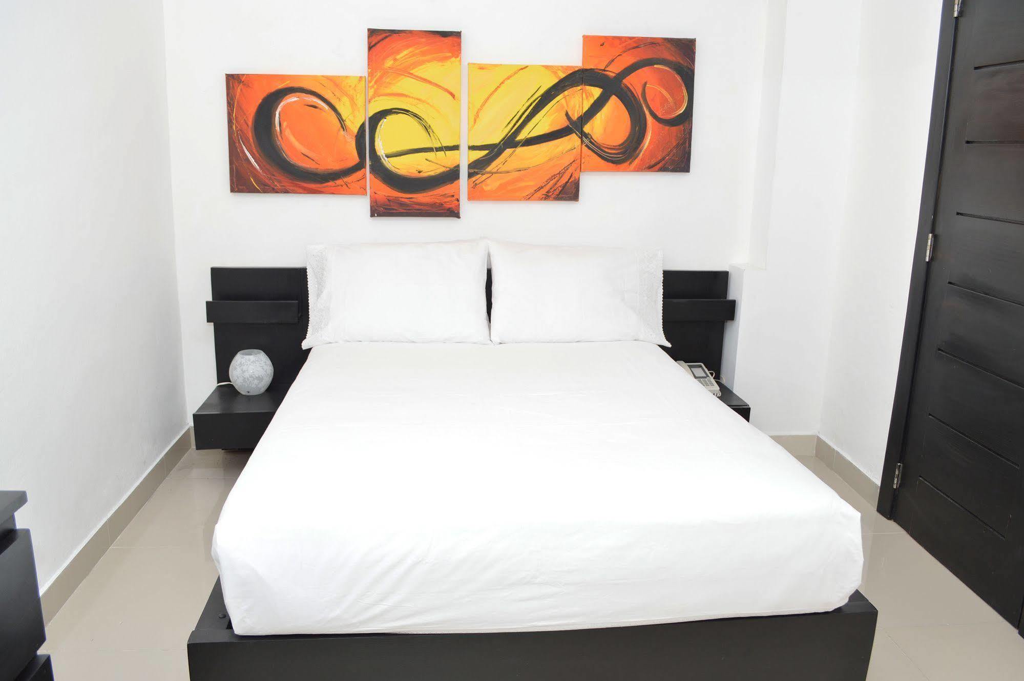 Hotel Merey Santo Domingo Exterior photo